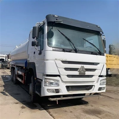 Sinotruk 6 X 4 Roj Tsheb Tsheb